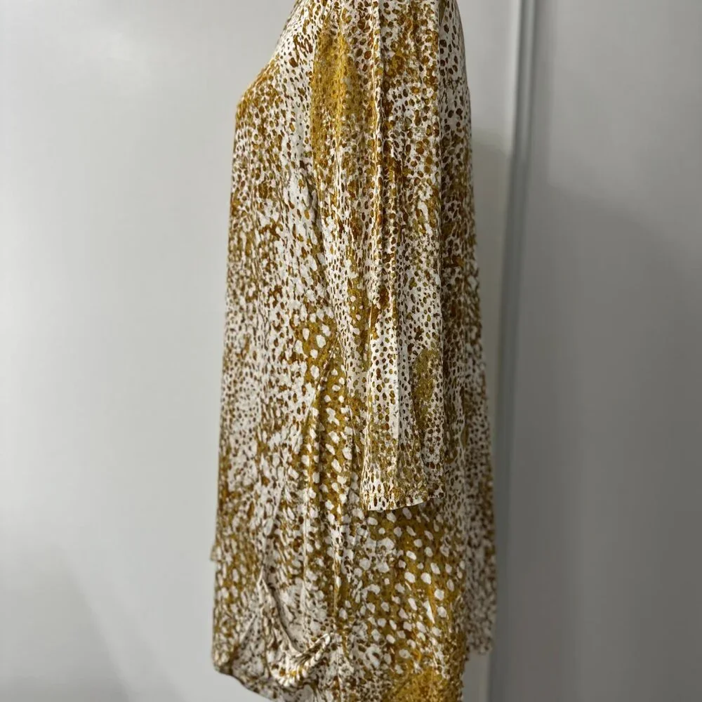 ✨ **LOGO by Lori Goldstein Animal Print Tunic Top** ✨ - Picture 4 of 9